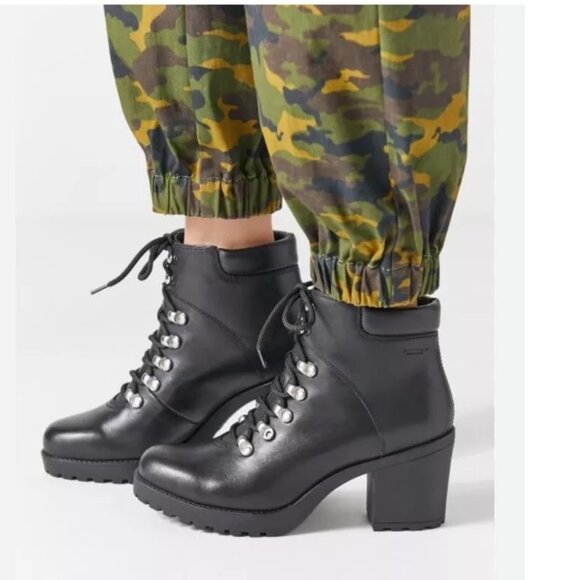 VAGABOND Grace Black Leather Lug Sole Lace Up Boots| Sz 10 - Picture 1 of 11